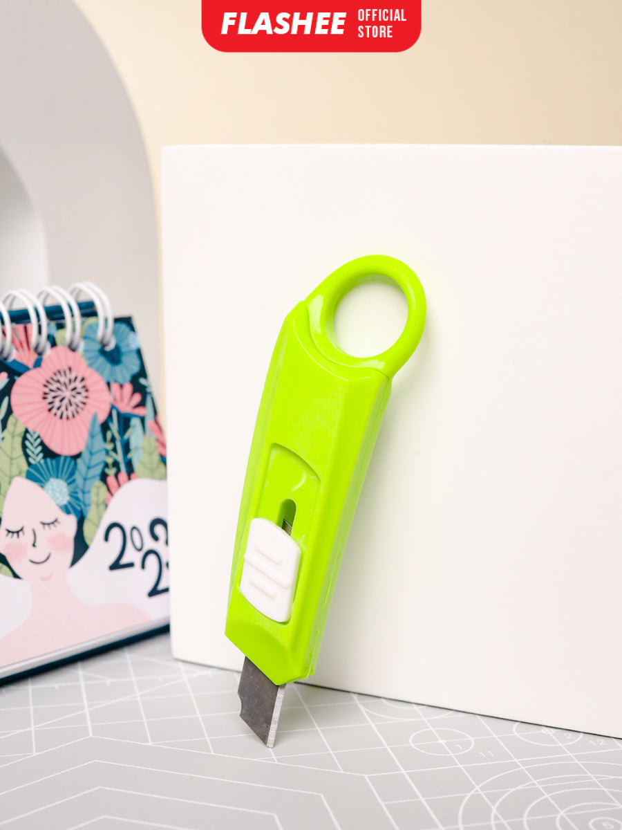 Flashee Mini Cutter Lucu Portable Pisau Cutter Pemotong Kertas
